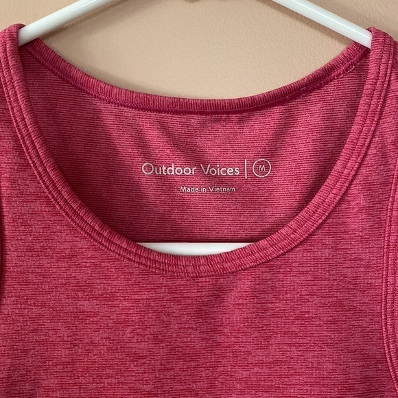 Outdoor voices cropped tank/ bra - Picture 2 of 4
